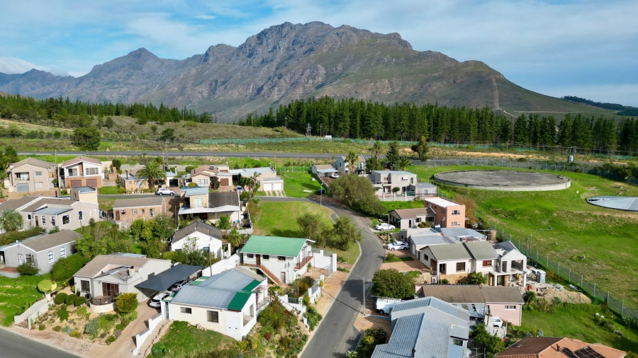 4 Bedroom Property for Sale in Arbeidslus Western Cape